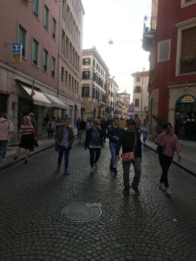 Via Roma 12 Verona Exterior photo